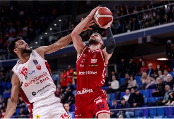 Înfrângere neașteptată, Olimpia Milano îngenuncheată de Varese