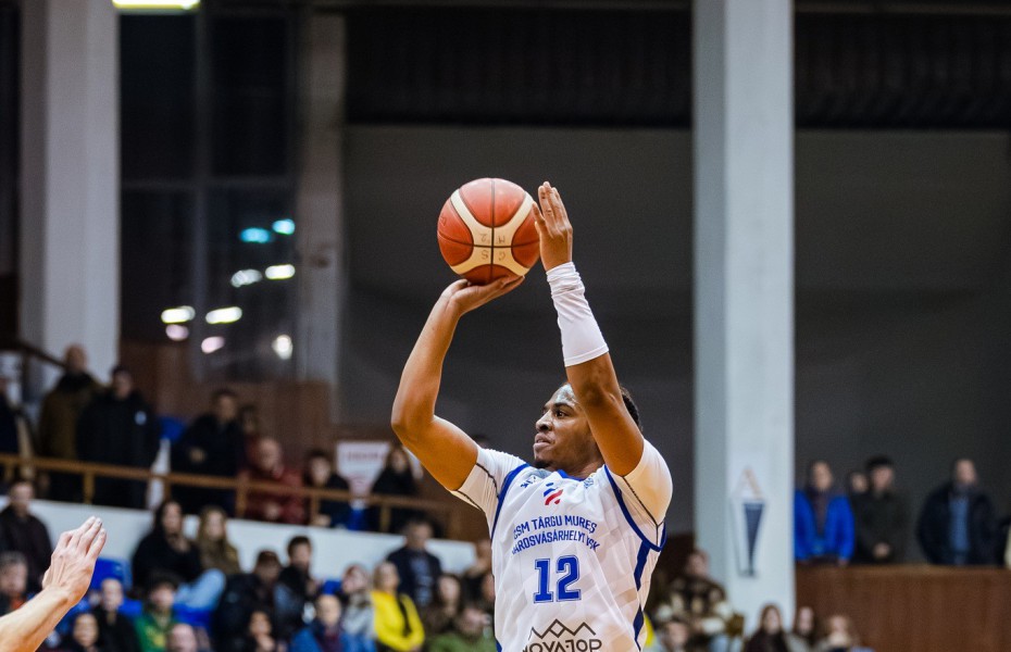 CSM Târgu Mureș tremură pe final, dar câștigă cu Petrolul Ploiești