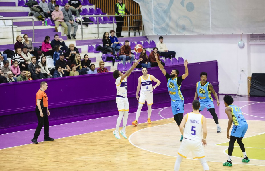 SCM Timișoara mai câștigă un meci acasă, contra lui CSU Sibiu