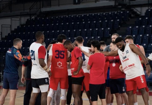 CSM Oradea câștigă la pas duelul cu CS Vâlcea 1924