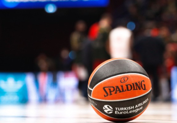 Seară surprinzătoare în EuroLigă. O echipă din fruntea clasamentului pierde neașteptat