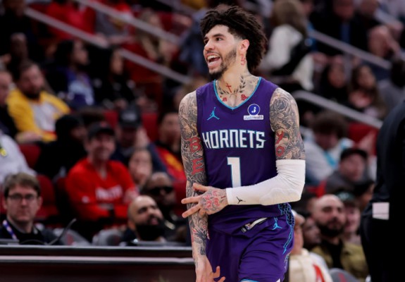 Charlotte Hornets mai are nevoie de un singur succes pentru a-și egala cea mai lungă serie de victorii din istorie