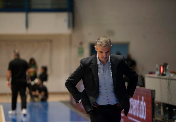 Cristian Achim nu va mai fi antrenorul lui CSM Oradea din sezonul următor