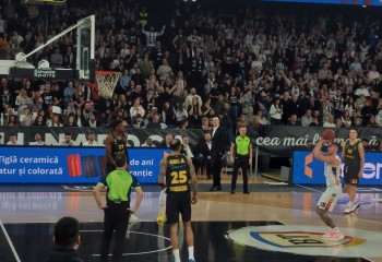 Galerie Foto. U-BT Cluj-Napoca luptă cu Aris Salonic pentru un loc în faza eliminatorie din EuroCup