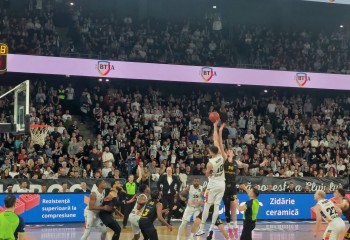 Galerie Foto. U-BT Cluj-Napoca luptă cu Aris Salonic pentru un loc în faza eliminatorie din EuroCup
