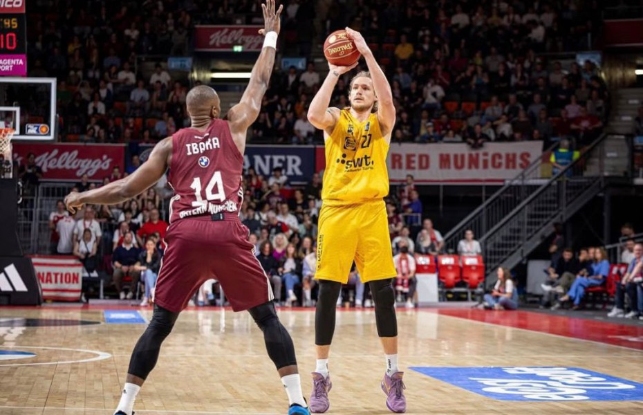 Evan Maxwell este noul pivot al lui FC Argeș Pitești