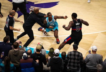 Ce suspendări au primit jucătorii implicați în bătaia de la meciul dintre Pistons și Hornets