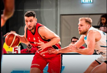 Final 8 Oradea. Gazdele turneului final câștigă după prelungiri în reeditarea ultimului act din sezonul anterior