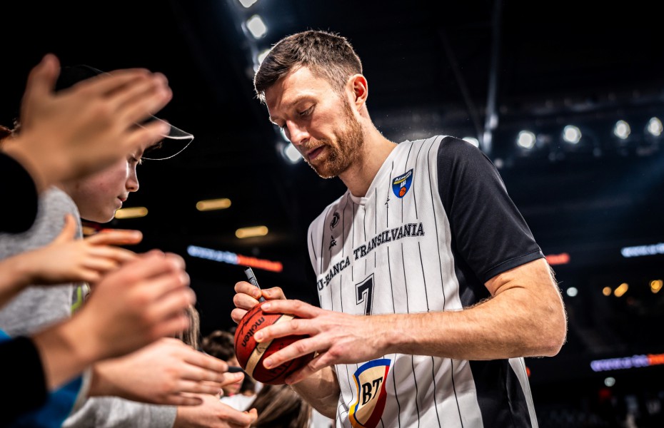 Final 8 Oradea. Saulius Kulvietis și Jeffery Taylor, în afara lotului lui U-BT Cluj pentru confruntarea cu Steaua