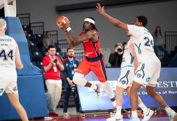 Final 8 Oradea. Thomas Bropleh a făcut cel mai bun meci de la sosirea în România, în sfertul cu Voluntari