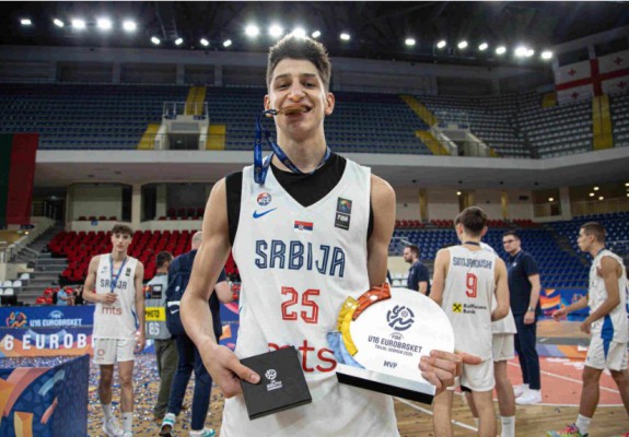 Cel mai tânăr marcator în Liga ACB din istoria Barcelonei