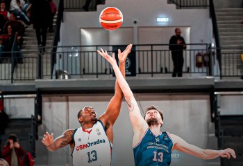 Final 8 Oradea. CSM CSU Oradea e în finală, dar după multe emoții în meciul cu CSM Târgu Mureș