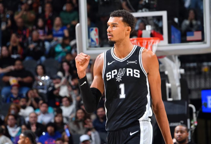 Victor Wembanyama semnează un nou contract de 9 cifre cu San Antonio Spurs