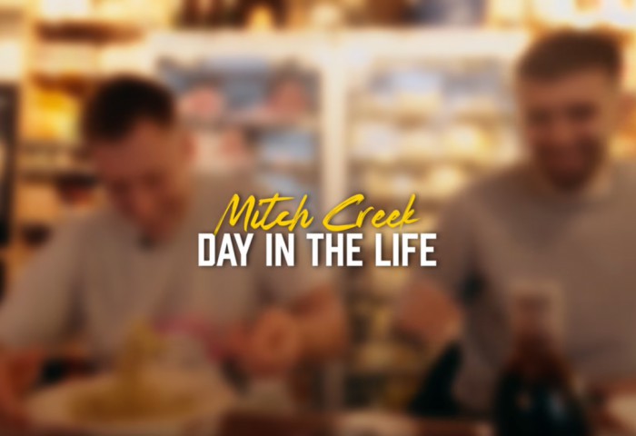 Mitchell Creek, omul de succes din afara terenului