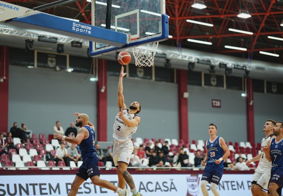 Rapid București se desparte de Trendon Hankerson