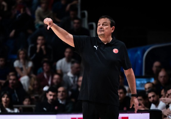 Ergin Ataman, nemulțumit de calendarul stabilit de FIBA și EuroLeague