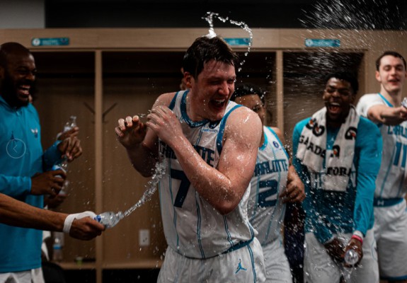 Kon Knueppel l-a egalat pe Michael Jordan în anul de debut