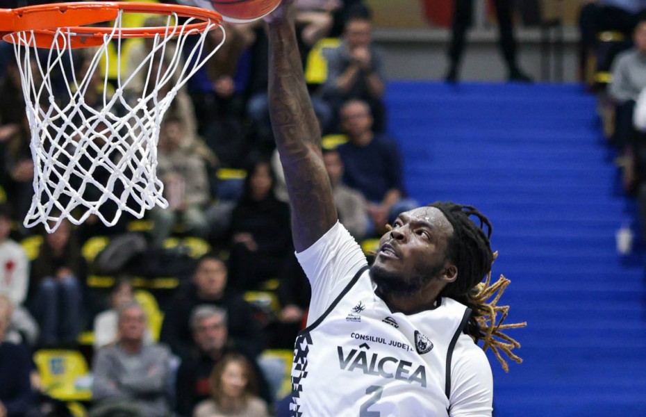 CS Vâlcea înregistrează o nouă victorie în fața Coronei Brașov, după un final excelent de meci