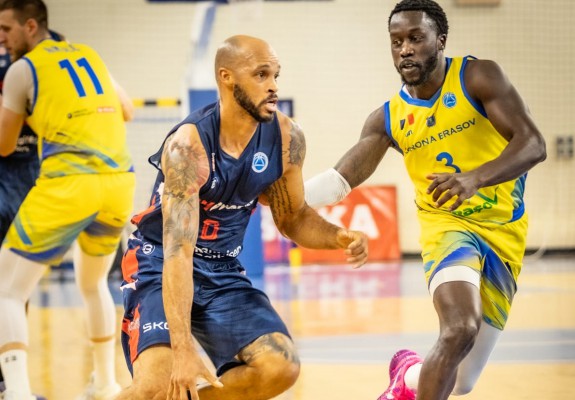 CSM CSU Oradea învinge la Brașov după multe bătăi de cap