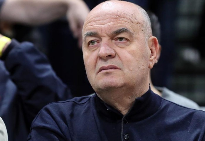 Dusko Vujosevic, internat în spital