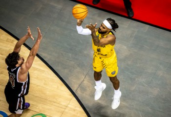 Primul meci pentru Patty Mills în Europa