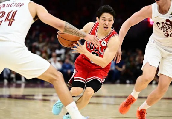 Ce salariu are Yuki Kawamura la Chicago Bulls
