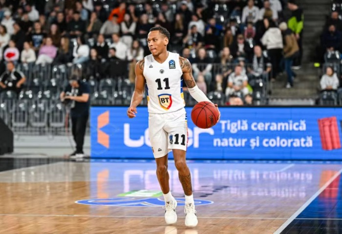 Daron Russell: „Fanii ne-au ridicat când eram jos.”