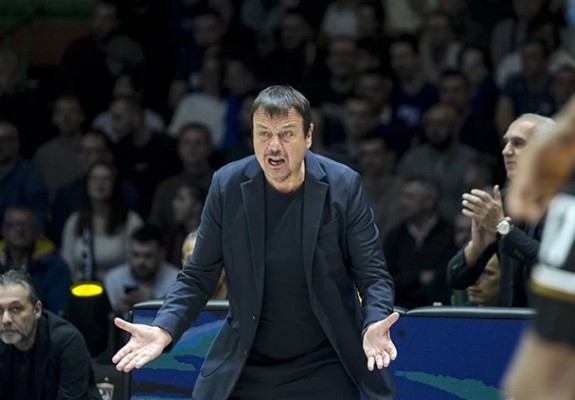 Ergin Ataman nu știe. Și în România e la fel!