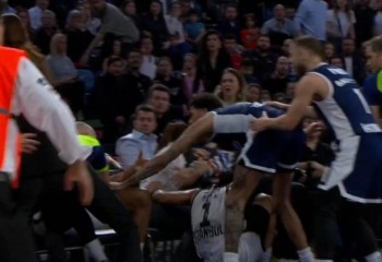 VIDEO. Malachi Flynn a fost la un pas de bătaie cu Anthony Brown