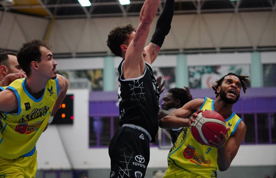 CSU Sibiu câștigă la Vâlcea și rămâne în cursa pentru playoff