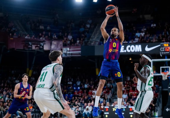 Panathinaikos rupe blestemul din partidele cu Barcelona