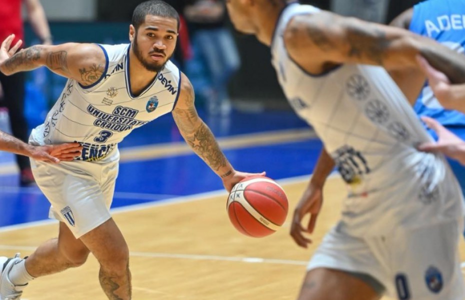 Craiova s-a impus în deplasare după ce a dominat repriza a doua