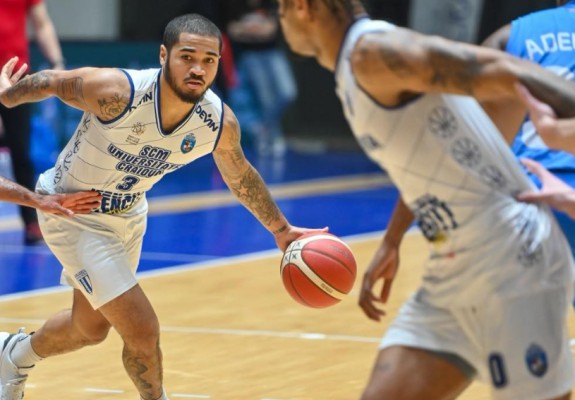 Craiova s-a impus în deplasare după ce a dominat repriza a doua