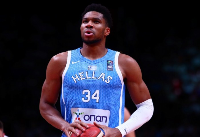 Giannis Antetokounmpo nu va evolua în fața României în această vară