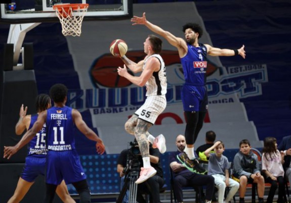 U-BT a făcut spectacol cu Buducnost într-o victorie „a la Cluj”