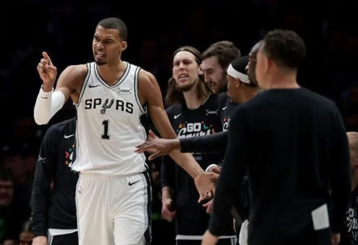 Luptă crâncenă între Timberwolves și Spurs