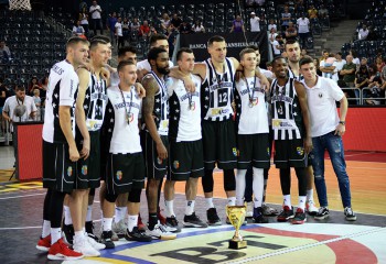 U-BT Cluj-Napoca câștigă după ce antrenorul lui Mornar Bar și-a retras jucătorii de pe teren