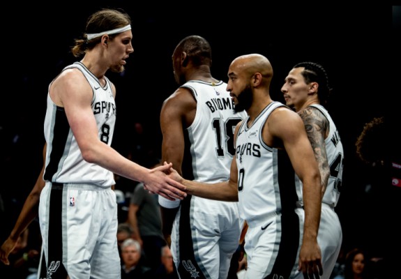 OKC și Spurs se vor întâlni în finala Conferinței de Vest
