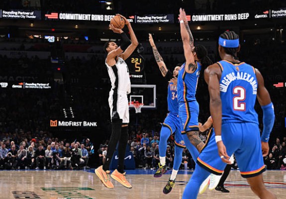 Cunoaștem finalistele din fiecare Conferință din NBA