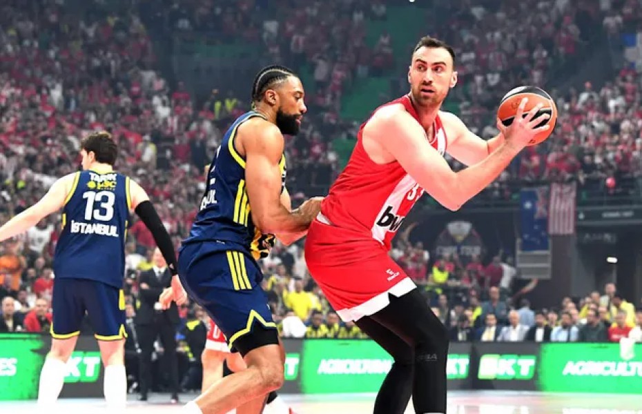 Olympiacos profită la maximum de apatia ofensivă a lui Fenerbahce și merge în finala Euroligii