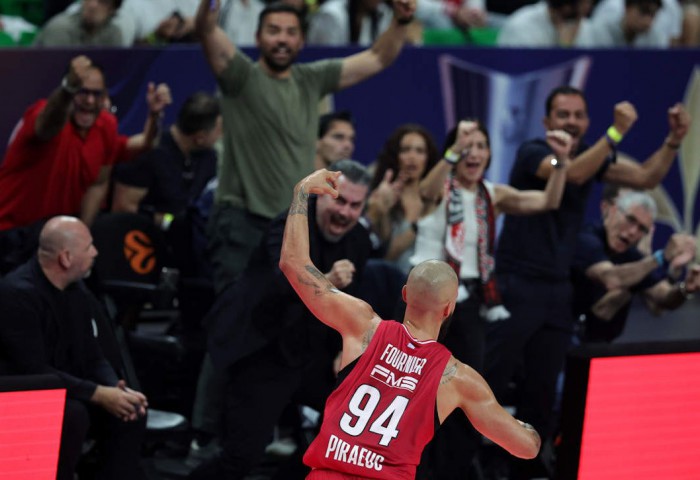 Olympiacos cucerește a 4-a Euroligă din istorie
