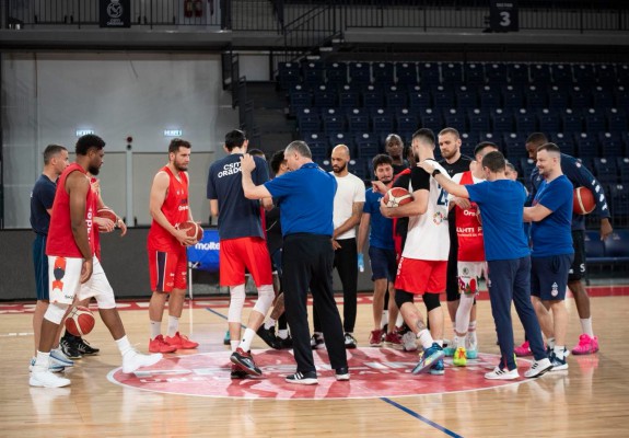 CSM Oradea învinge la mare luptă U-BT Cluj în primul meci al finalei LNBM