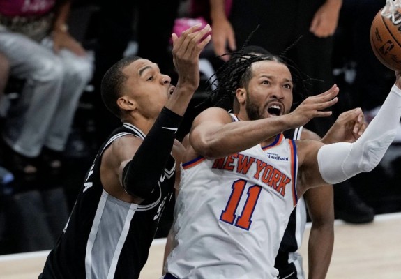 New York Knicks a câștigat primul meci din finala NBA