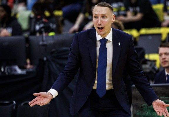 Miiko Riipinen este noul antrenor principal al lui CSM Oradea