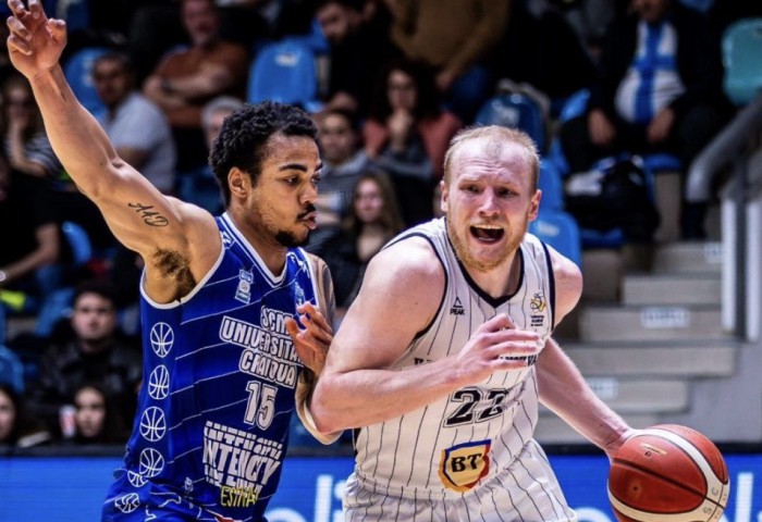 Încă un baschetbalist de la U-BT Cluj pleacă la JL Bourg