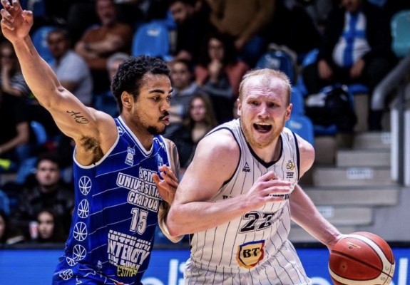 Încă un baschetbalist de la U-BT Cluj pleacă la JL Bourg