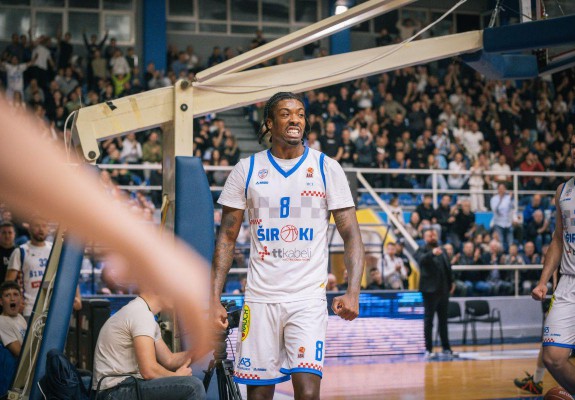 Jalyn McCreary este noul baschetbalist al lui U-BT Cluj-Napoca