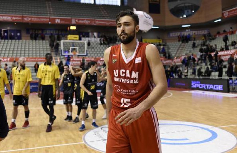 Emi Cățe, cel mai eficient jucător de la UCAM Murcia în înfrângerea cu Baskonia