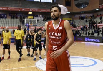 Emi Cățe, cel mai eficient jucător de la UCAM Murcia în înfrângerea cu Baskonia