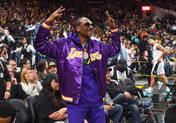 Snoop Dogg îl provoacă pe Luka Doncic: „Nu e cel mai bun jucător de 20 de ani din istoria NBA”. Video